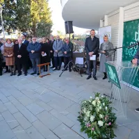 Posebni ljudje pi&scaron;ejo novo knjigo