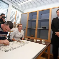 Posebni ljudje pi&scaron;ejo novo knjigo
