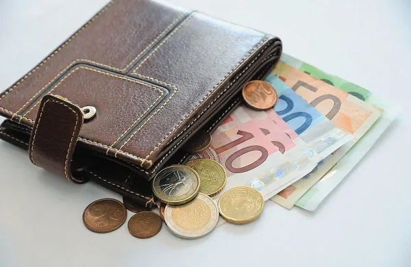 In&scaron;pektorat za delo poostreno nadzira izplačila regresa in plač