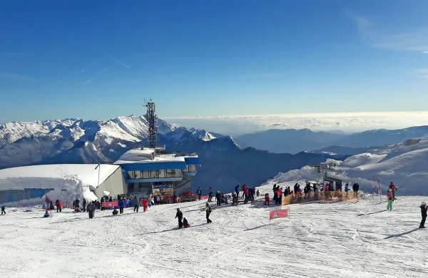 Popolna prenova v poletno zimski center Kanin bi po ocenah stala 
52 milijonov evrov. 