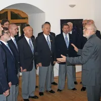 V domači Ilirski Bistrici je Slosar  vodil Moški pevski zbor Dragotin Kette. 