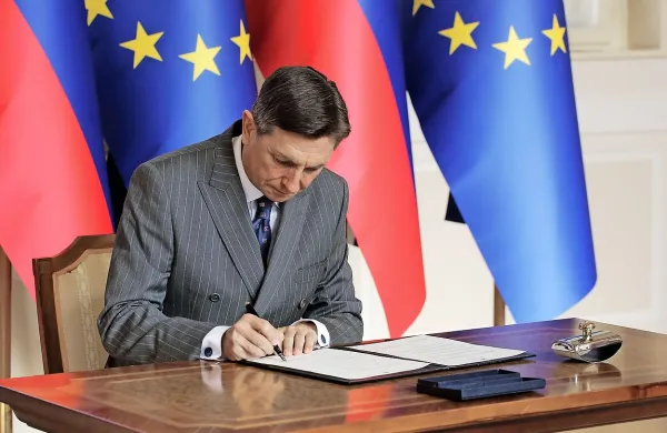 Borut Pahor izbire pri datumu niti ni imel.