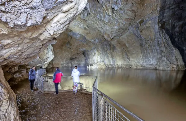 &Scaron;kocjanske jame spet odprte