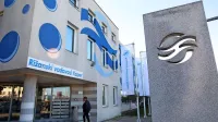 V ožjem izboru za direktorja  so ostali še trije kandidati.