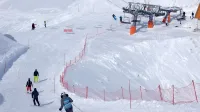 Na Kaninu  v teh dneh smuča od 500 do 800 ljudi na dan.