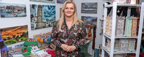 “V enem prostoru je moč videti, kaj vse znamo ustvariti v 
Sloveniji,” pravi Elena Mendizza. 