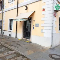  Do spremembe sestave sveta javnega zavoda je prišlo tudi v 
Obalnih lekarnah, kjer sta Natašo Likar in Tjašo Škerlič nasledili  
Natalija Gulič in Mirjam Lemut.