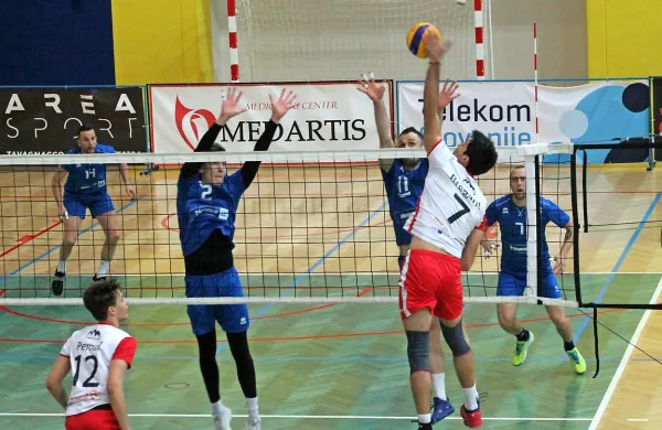 Igralec tekme v Kanalu je bil  Kranjčan Janko Bregant (7), ki je 
svojim nekdanjim soigralcem nasul 12 točk.