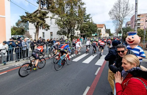 Kolesarji v Istri nabirajo prve tekmovalne kilometre v novi 
sezoni.