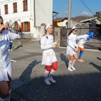 Za pusta so uporabili briljantino