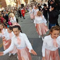Za pusta so uporabili briljantino