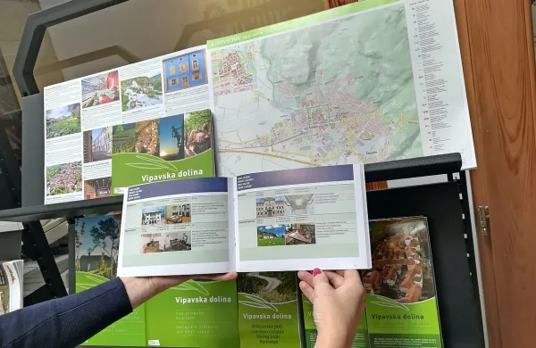 Prek novega spletnega orodja bodo vpeti v turizem lahko prejemali tudi promocijski material.  