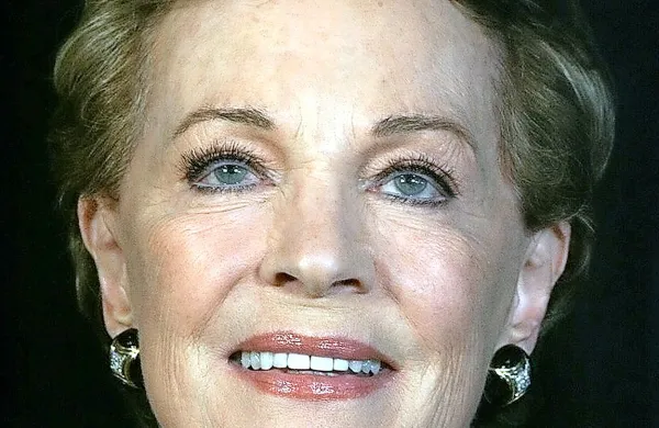 Z Beneškega filmskega festivala so danes sporočili, da bodo 
nagrado za življenjsko delo podelili britanski igralki Julie Andrews.