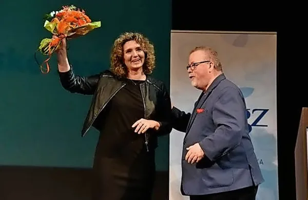 Slovensko kulturno gospodarsko zvezo (SKGZ), eno od krovnih 
organizacij slovenske narodne skupnosti v Italiji, bo prihodnja tri 
leta vodila Ksenija Dobrila.