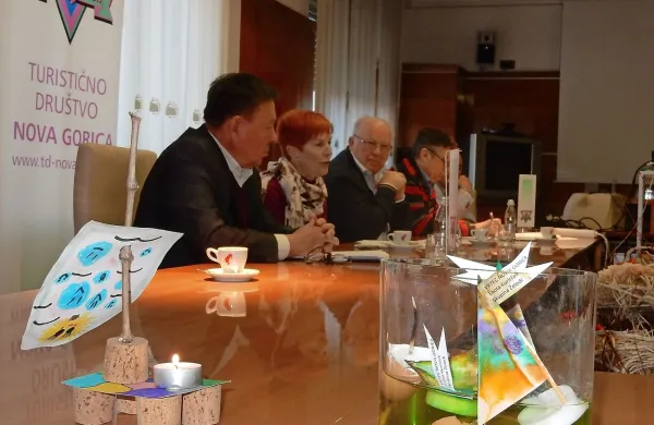 Gregorjevo se bo začelo jutri zvečer s spuščanjem gregorčkov. 