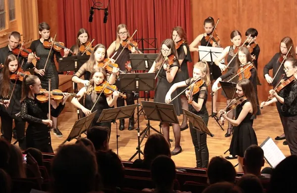 Orkester, ki združuje mlade