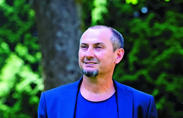 Nekdanji državni sekretar v kabinetu predsednice vlade in bivši šef 
Luke Koper Gašpar Gašpar Mišič je prejšnji teden postal dedek.