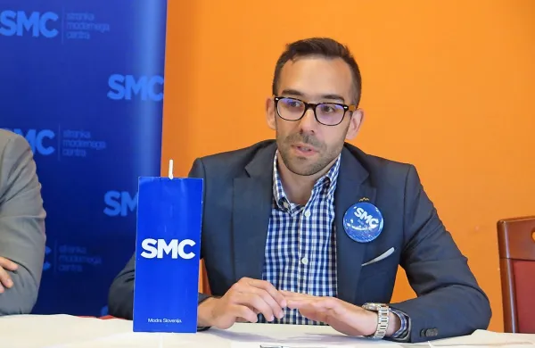 Vodilni kandidat liste SMC za majske evropske volitve bo strankin 
poslanec Gregor Perič.