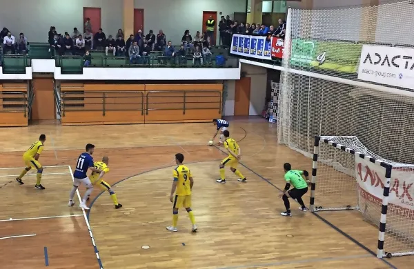  Zadnji sta prvo četrtfinalno tekmo državnega prvenstva v futsalu  
odigrali ekipi Litije in KMN Bronx Škofije (na fotografiji). 