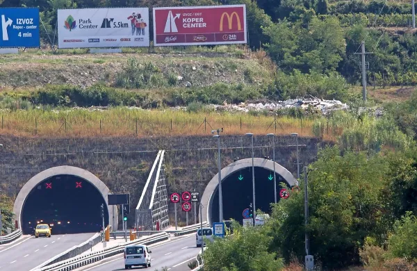 Zapora je potrebna zaradi izvajanja različnih vzdrževalnih del, 
sporočajo iz Darsa.