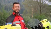 “Vsi udeleženci v prometu  bi morali biti strpni, ne glede na to, s 
kakšnim vozilom se vozijo,” pravi Domen Vodopivec, ki je v službi 
15 let vozil motor, zdaj pa vozi le še svojo 1000-kubično hondo.