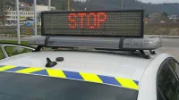 Pred policisti bežal s kombijem in pe&scaron;