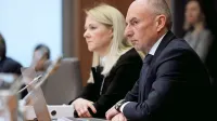 Aleš Šabeder se je pred odborom predstavil z obsežno analizo 
stanja, več poslancev pa je dejalo, da bi raje slišali rešitve, ki jih 
ponuja.   