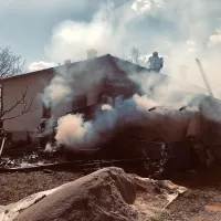 Drvarnica je pogorela, gasilci obvarovali hi&scaron;o