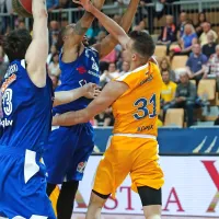 Prepričljivo slavje tigrov v uvodni tekmi finala lige ABA 2