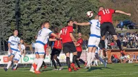 Tabor (v rdečih dresih) in Jadran v nedeljo spet čakata primorska  
tekmeca v drugi ligi. 