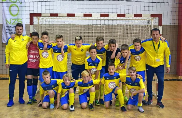 Ekipo Bronxa U-13 le še ena tekma loči od naslova državnega 
prvaka.