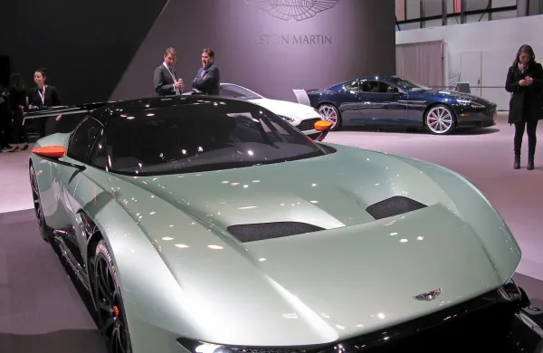Pri Aston Martinu &ldquo;razkurjeni&rdquo; zaradi dogajanja okoli brexita