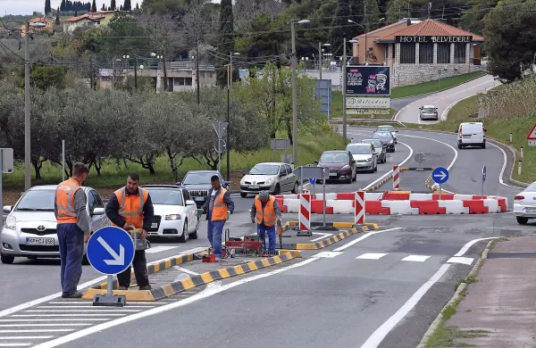 Na Belvederju že stoji montažno kroži&scaron;če