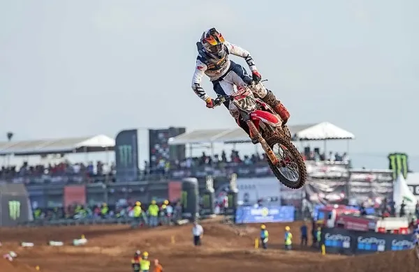 Slovenski motokrosist Tim Gajser je dobil dirko svetovnega 
prvenstva razreda MXGP v italijanskem Trentinu. 