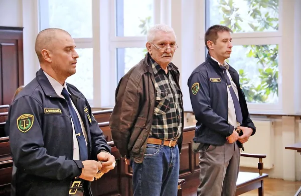 S predobravnavnim narokom se je na Okrožnem sodišču v Novi 
Gorici začelo sojenje Draganu Kukanji.