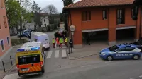 Sredi kraja Visco, pet kilometrov pred Palmanovo, se je končala 
divja vožnja španskega državljana s 14 migranti iz Bangladeša.