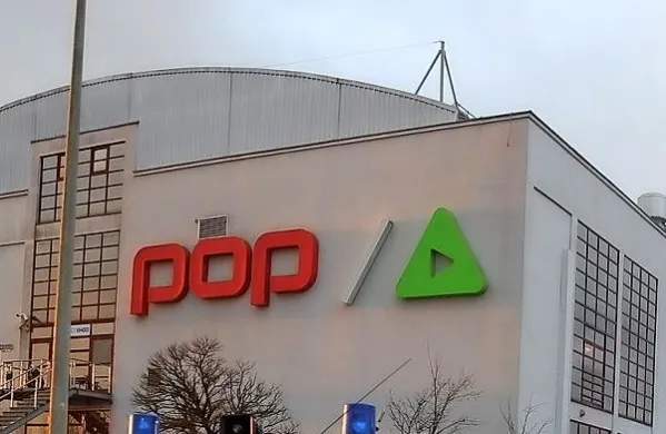 Del hrvaških medijev je povzel poročanje Pop TV, da je hrvaška 
vlada skušala preko posrednika vplivati na Pop TV, da ne bi prišlo 
do razkritja, kdo naj bi stal za prisluhi v arbitraži med Slovenijo in 
Hrvaško. 