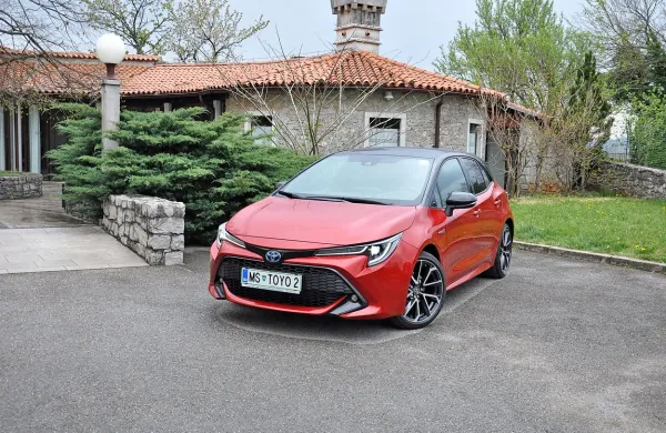 Največ zanimanja bo  za hibridno gnane modele corolle.