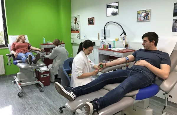 &Scaron;tudenti darovali 72 litrov krvi