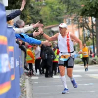 S štartno številko 100 je na najtežji preizkušnji Istrskega maratona 
tekel srčni tekač iz Postojne Igor Stegel, ki je tako  odtekel svoj stoti 
maraton.