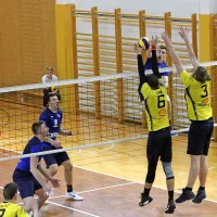 Na spomladanskih tekmah je uspešno igral komaj 15-letni Matija 
Filiputti (v napadu).