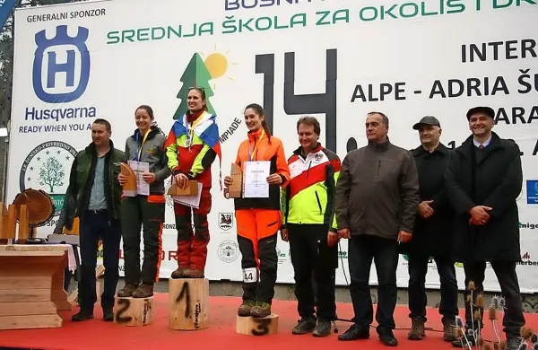 Ines Frančeškin je v ženski konkurenci zmagovalka 14. Alpsko-Jadranske gozdne olimpijade. 