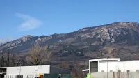 Občina načrtuje letos kupiti, opremiti in prodati zemljišča v 
obrtnih conah. 