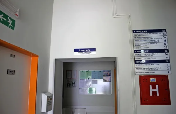 Zdravnica, ki je v ponedeljek  prevzela drugo ambulanto  v Vipavi,  
ne opredeljuje več novih pacientov.
