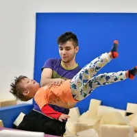Plavali so v &ldquo;morju&rdquo; spužv