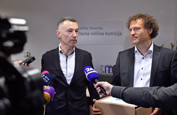 Predsednik Dobre države Bojan Dobovšek in nosilec liste Peter 
Golob