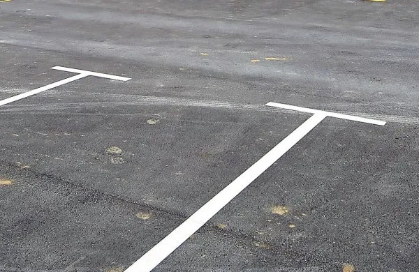 Plačljivo je zdaj bele barve