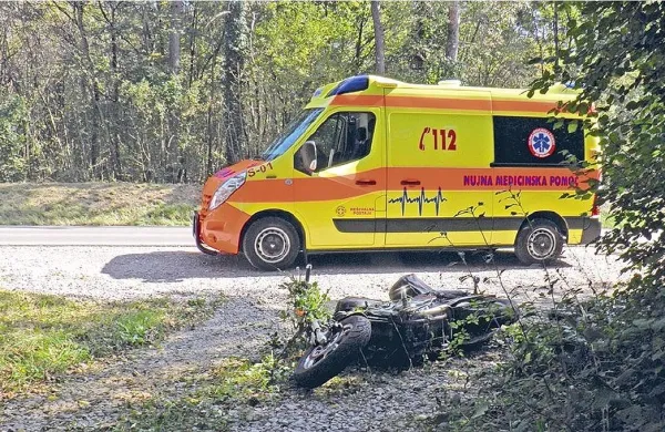 Krivdo za tragično nesrečo pred štirimi leti in pol je izvedenec 
pripisal obema udeležencema nesreče, tožilstvo zato ni moglo 
vztrajati pri obtožbi zoper voznika avta. 