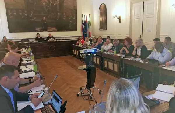 Proračun zgolj za las