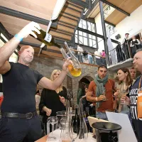 Oranžna vina v osrčju Izole